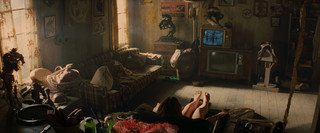 Dakota Fanning feet photo thumbnail