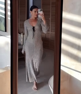Klaudia Halejcio feet photo thumbnail