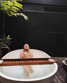 Rumer Willis feet photo 5