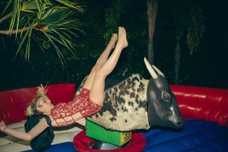 Lele Pons feet photo thumbnail