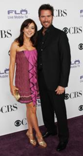 Alyson Hannigan feet photo thumbnail