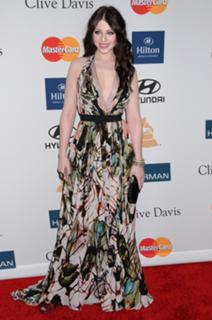 Michelle Trachtenberg feet photo thumbnail