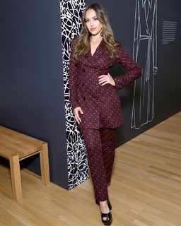 Jessica Alba feet photo thumbnail