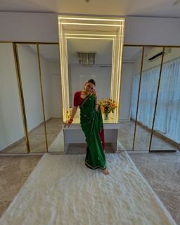 Hansika Motwani feet photo thumbnail