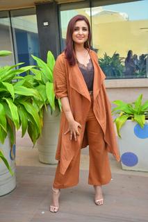 Parineeti Chopra feet photo thumbnail