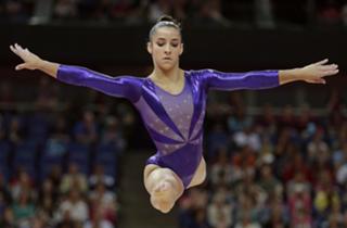 Aly Raisman feet photo thumbnail