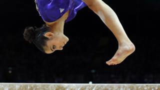 Aly Raisman feet photo thumbnail