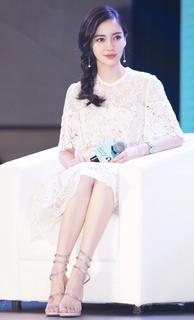 Angelababy feet photo thumbnail