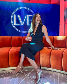 Caterina Balivo feet photo thumbnail