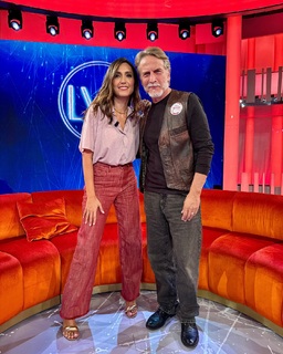 Caterina Balivo feet photo thumbnail