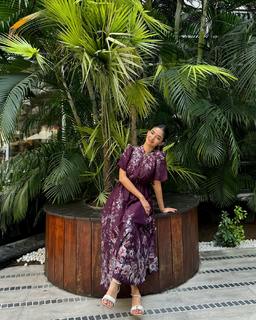 Anushka Sen feet photo thumbnail