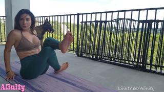 Natalia Mogollon feet photo thumbnail
