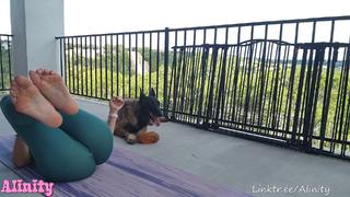 Natalia Mogollon feet photo thumbnail