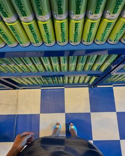 Kylie Jenner feet photo thumbnail