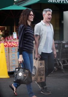 Emmy Rossum feet photo thumbnail