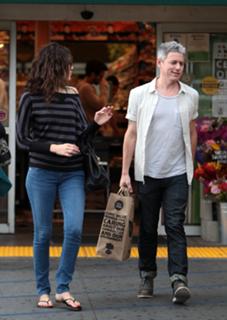 Emmy Rossum feet photo thumbnail