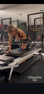 Ellie Goulding feet photo thumbnail