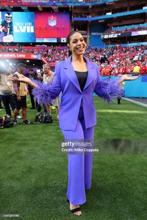 Jordin Sparks feet photo thumbnail