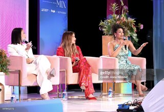 Jordin Sparks feet photo thumbnail