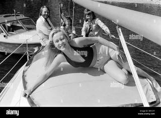 Agnetha Fältskog feet photo 3