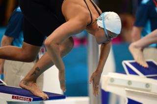 Federica Pellegrini feet photo thumbnail