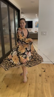 Constance Marie feet photo thumbnail