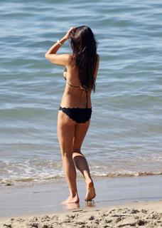 Jordana Brewster feet photo thumbnail
