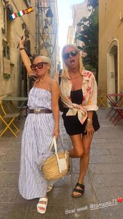 Denise Van Outen feet photo thumbnail
