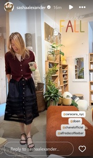 Sasha Alexander feet photo thumbnail