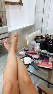 Carla Diaz feet photo thumbnail