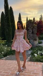Jen Selter feet photo thumbnail