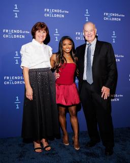 Simone Biles feet photo thumbnail