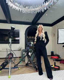Maryse Mizanin feet photo 3