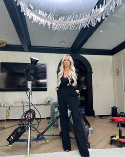 Maryse Mizanin feet photo 2