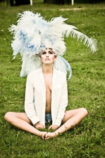 Phoebe Tonkin feet photo thumbnail