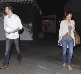 Minka Kelly feet photo thumbnail