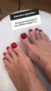 Heidi Klum feet photo thumbnail