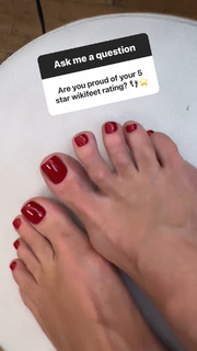 Heidi Klum feet photo thumbnail