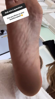 Heidi Klum feet photo thumbnail