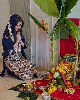 Anushka Sen feet photo thumbnail