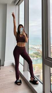 Jen Selter feet photo thumbnail