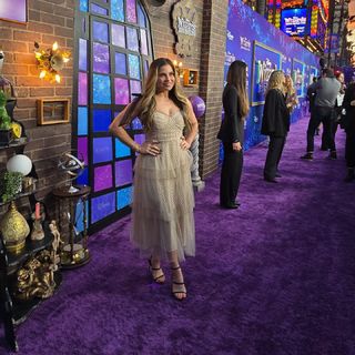 Danielle Fishel feet photo 4