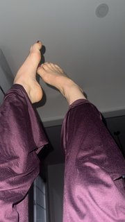 Kay Hansen feet photo thumbnail