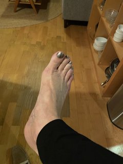 Paget Brewster feet photo 4
