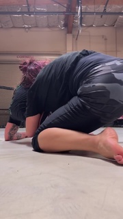 Miesha Tate feet photo thumbnail