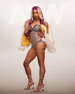 Sasha Banks feet photo thumbnail