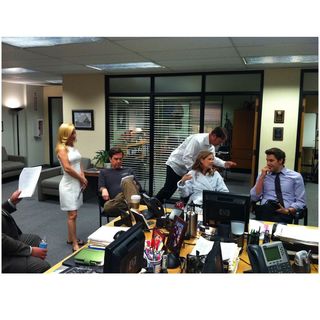 Angela Kinsey feet photo thumbnail