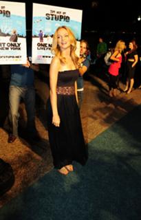 Heather Graham feet photo thumbnail