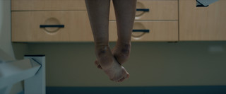 Demi Moore feet photo thumbnail
