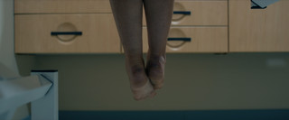 Demi Moore feet photo thumbnail